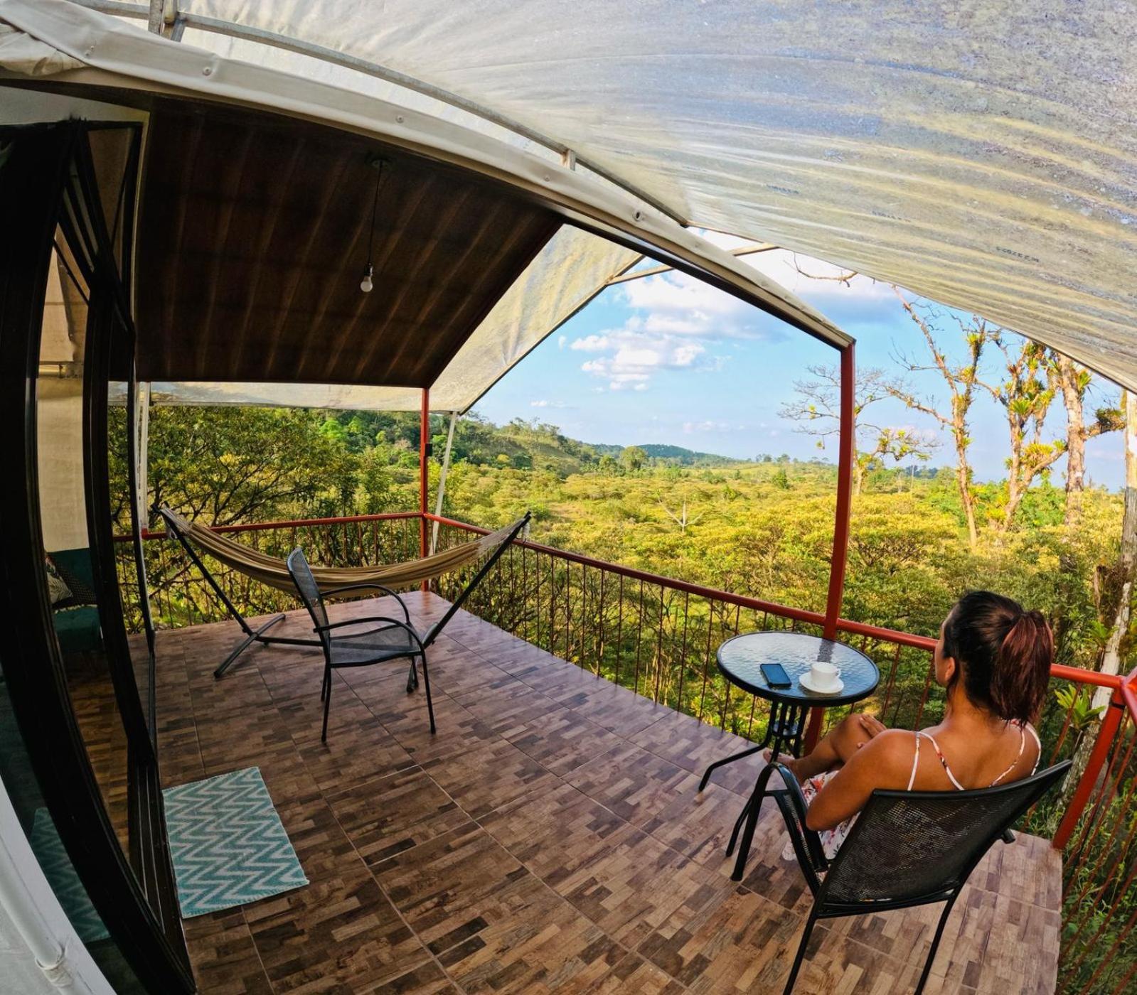 Garza Del Sol Glamping Rio Celeste Buganvilia מראה חיצוני תמונה
